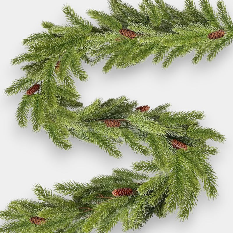 Grinalda de Pinheiro com Pinhas de Natal