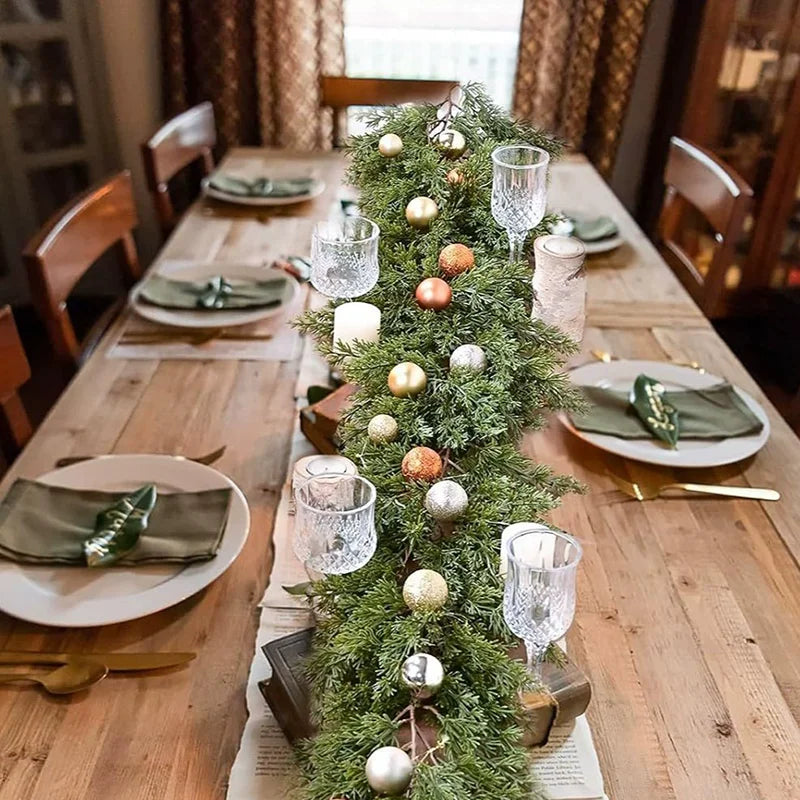 Grinalda de Pinheiro com Pinhas de Natal